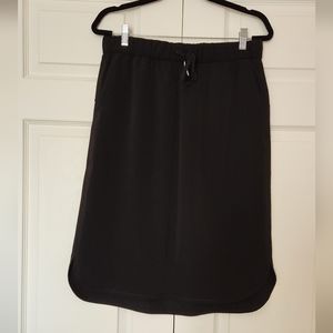 SNOGA | Black Everyday Skirt